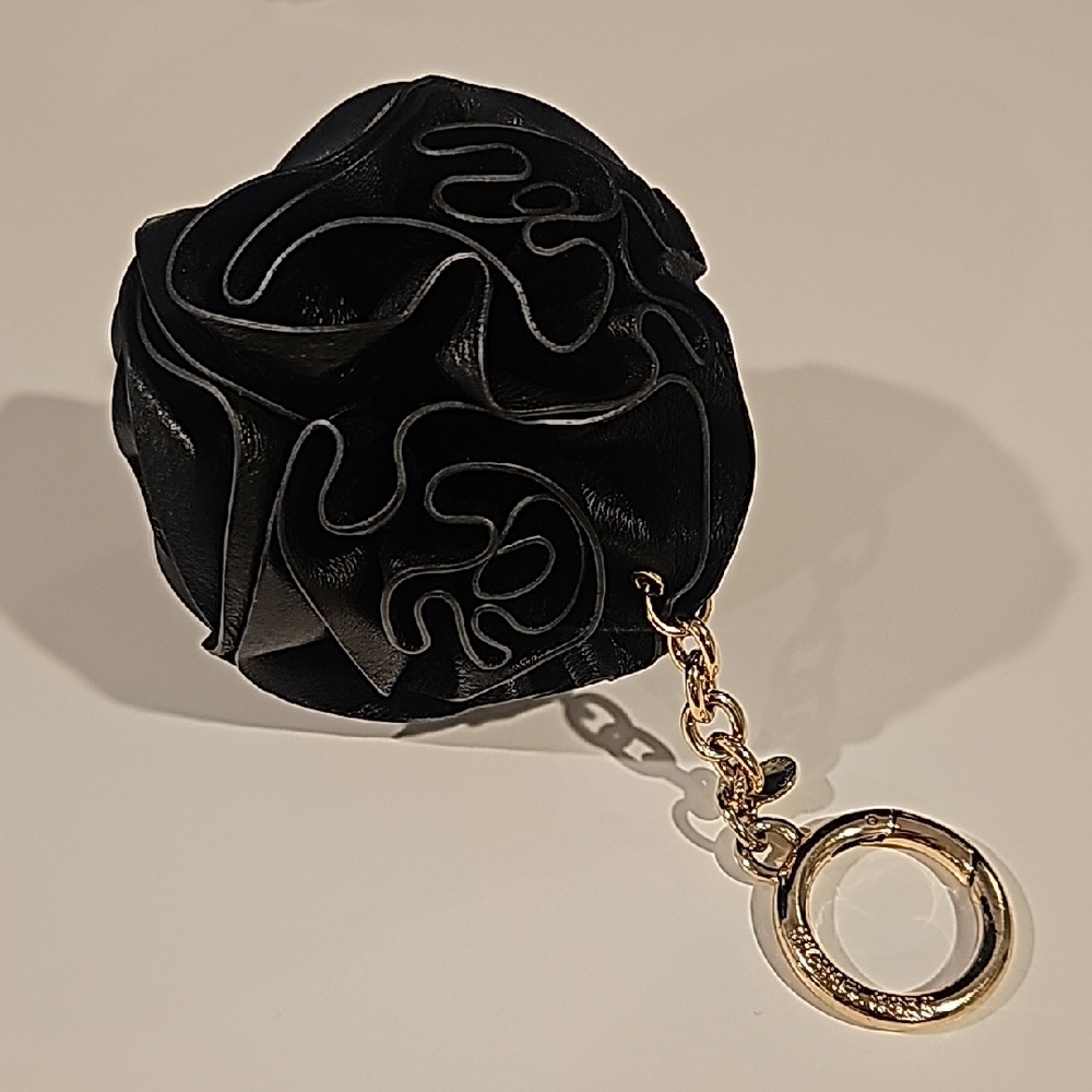 Black Floral Keychain with Gold Ring